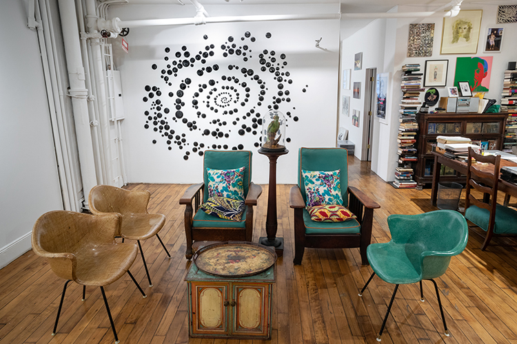 James and Karla Murray Interior, Ray's